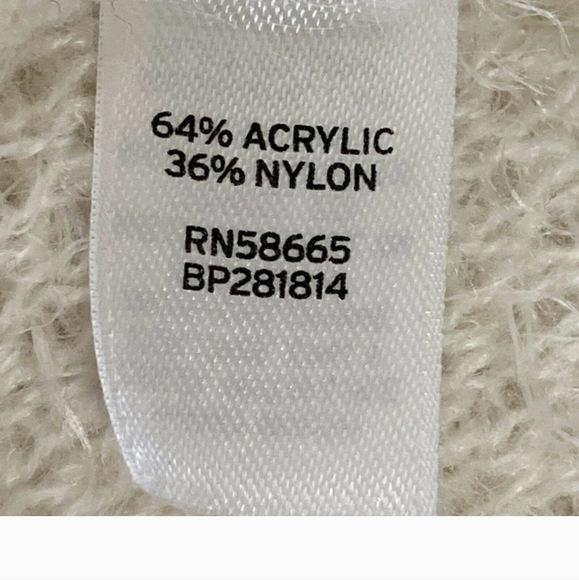 BP Ivory Leopard Animal Print Mohair Cardigan Buttoned Sweater size Small - Picture 9 of 10